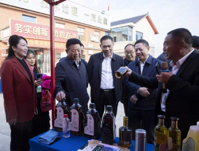 湖南7D菜籽油上市 品质刷新食用油行业新高度